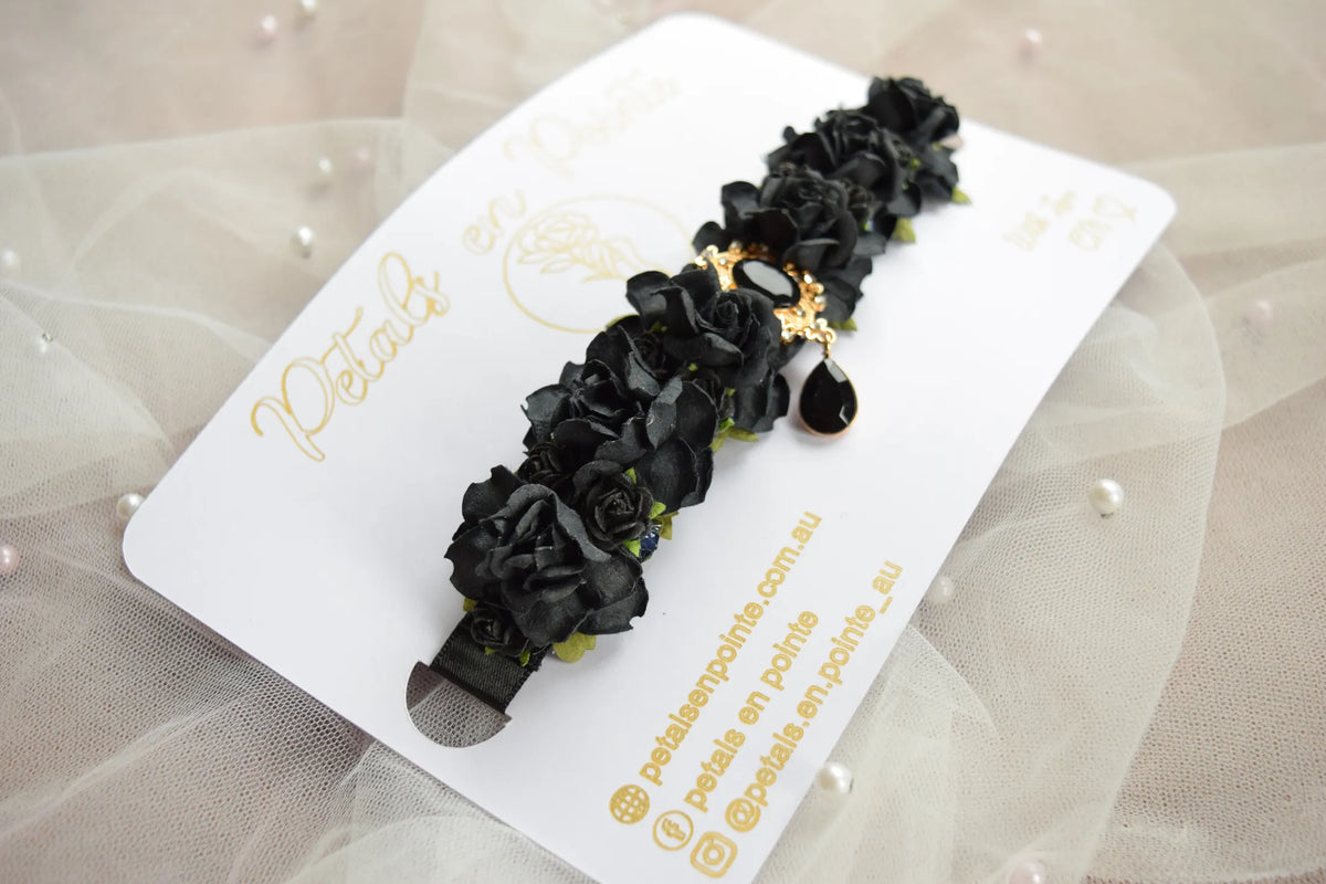 Noir Élégance Bun Wrap