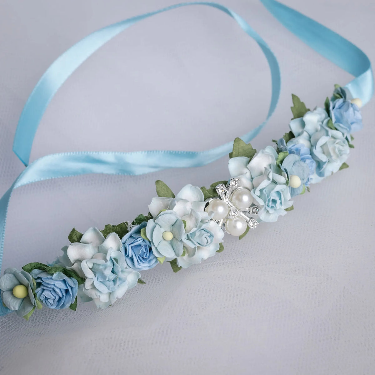 Aqua Perle Bun Wrap - Petals en Pointe