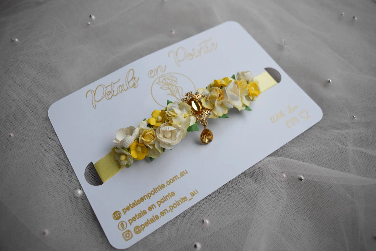 Golden Bloom Bun Wrap - Petals en Pointe