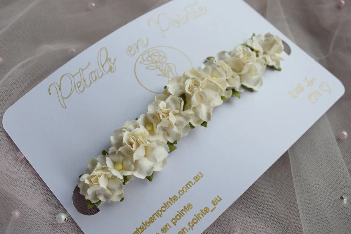 Ivory Grace Bun Wrap - Petals en Pointe