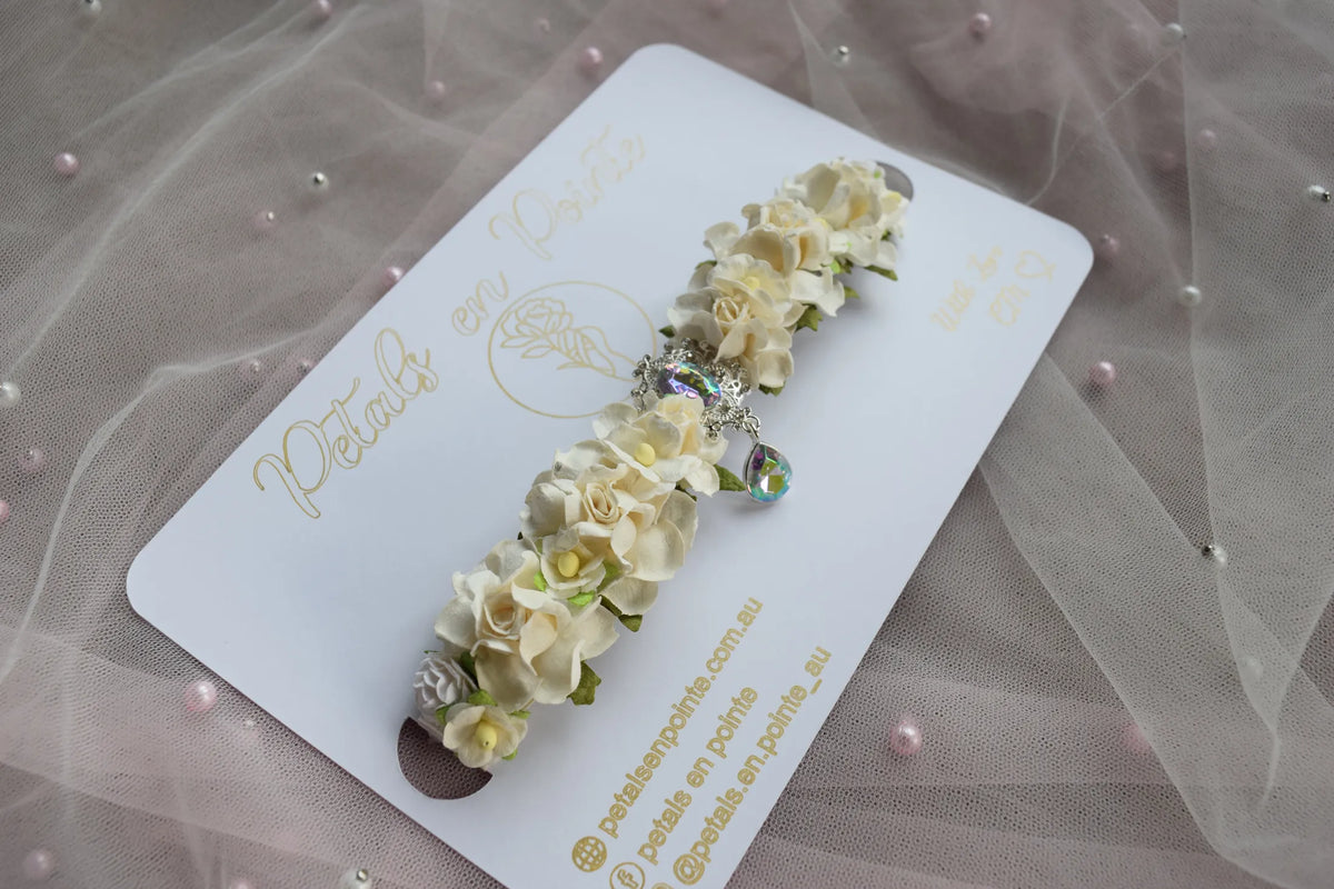 Ivory Opaline Heirloom Bun Wrap - Petals en Pointe