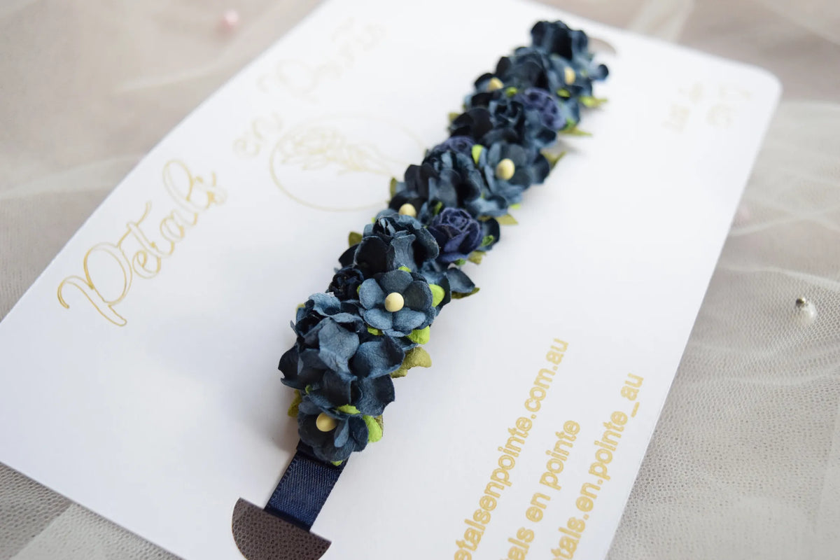 Midnight Blue Élégance Bun Wrap - Petals en Pointe