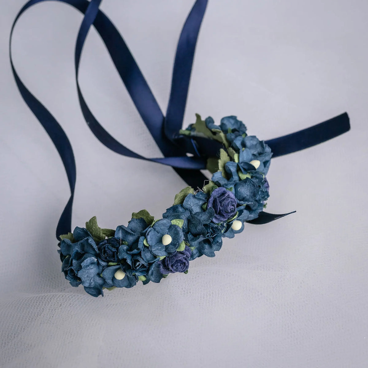 Midnight Blue Élégance Bun Wrap - Petals en Pointe