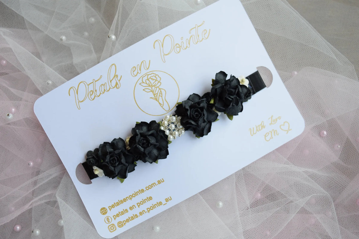 Noir Étoile Bun Wrap - Petals en Pointe