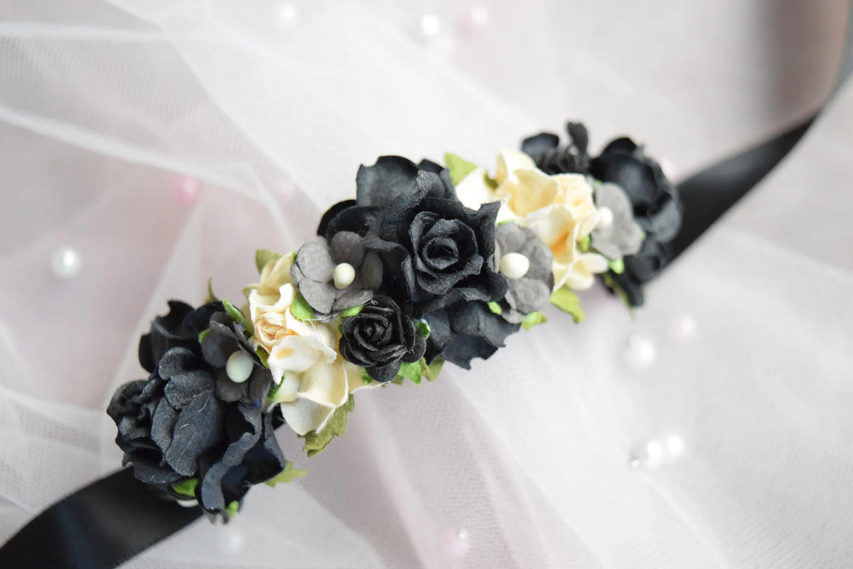 Noir Heirloom Bun Wrap - Petals en Pointe