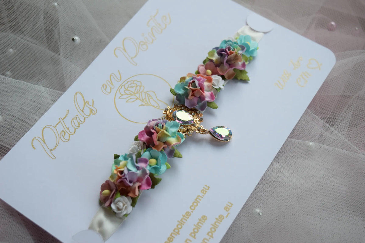 Pastel Fantaisie Bun Wrap - Petals en Pointe