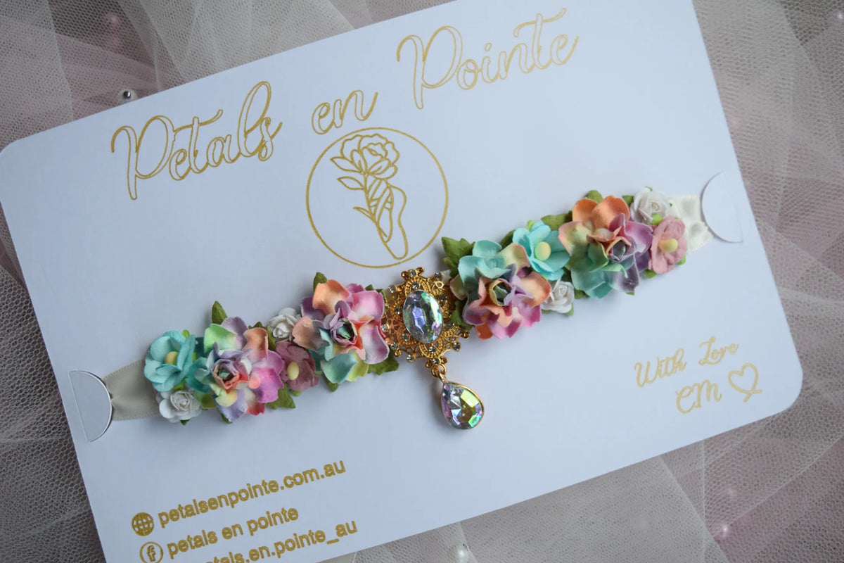 Pastel Harmonie Bun Wrap - Petals en Pointe