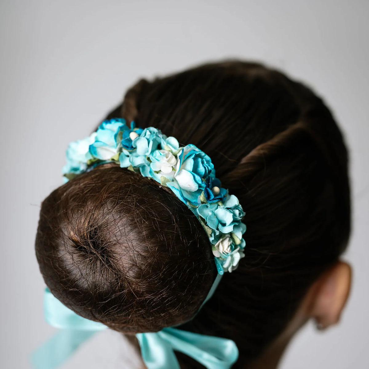 Turquoise Vivace Bun Wrap - Petals en Pointe